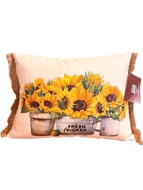 🆕- Sunflowers "Fresh Picked" Fringe Accent Pillow. New with Tags